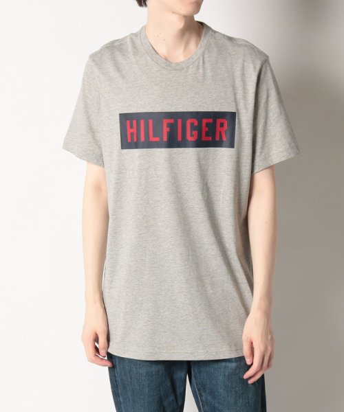 TOMMY HILFIGER(トミーヒルフィガー)/【TOMMY HILFIGER/トミーヒルフィガー】半袖カットソー/GRAY