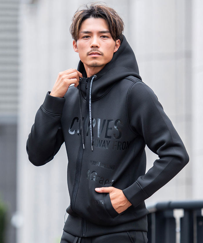CavariA ボンディング光沢ロゴプリントパーカー ジップアップ
