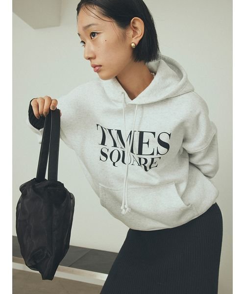 emmi atelier】NYC Times Square ロゴフーディ(505649301)｜阪急百貨店 