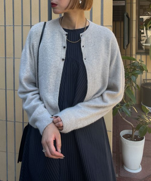 【Audrey and John Wad】FOX混ホールガーメントニットカーディガン 【Audrey Wad】FOX混ホールガーメントニットカーディガン H1484116509(11440円)