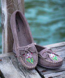 MINNETONKA/ビーズ モカシン【ZIIGWAN WAABIGWAN MOC】/505602992