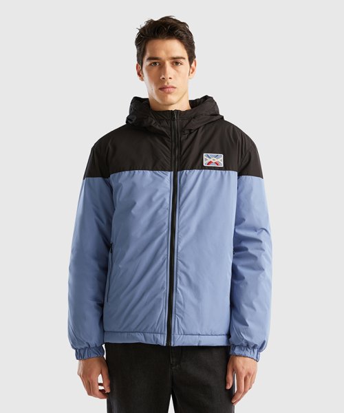 BENETTON (mens)(ベネトン（メンズ）)/フード付き胸元ロゴワッペンバイカラー中綿ジャケット/ブルー系その他