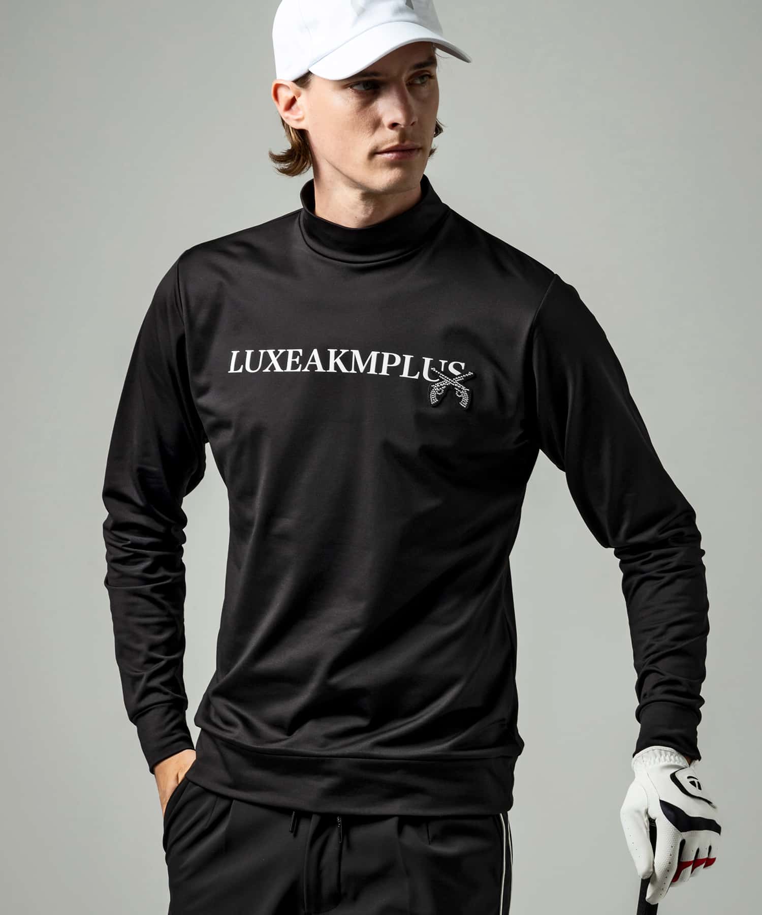 LUXEAKMPLUS × roar 23AW フロントロゴモックネックTシャツ-