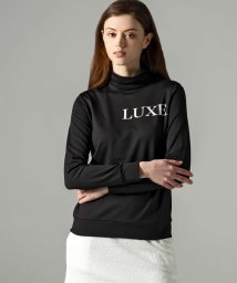 LUXEAKMPLUS(LUXEAKMPLUS)/LUXEAKMPLUS(リュクスエイケイエムプラス)ゴルフ 光沢ロゴモックネックTシャツ/ブラック