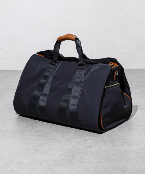 「ESSENTIAL LINE」ガーメントドラムバッグ The Taylor 表生地には撥水を施した機能性素材 SYNEX サイネックス を使用