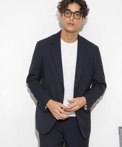 「ESSENTIALLINE」TWソリッドシングルジャケット クラシックの基本は崩さず