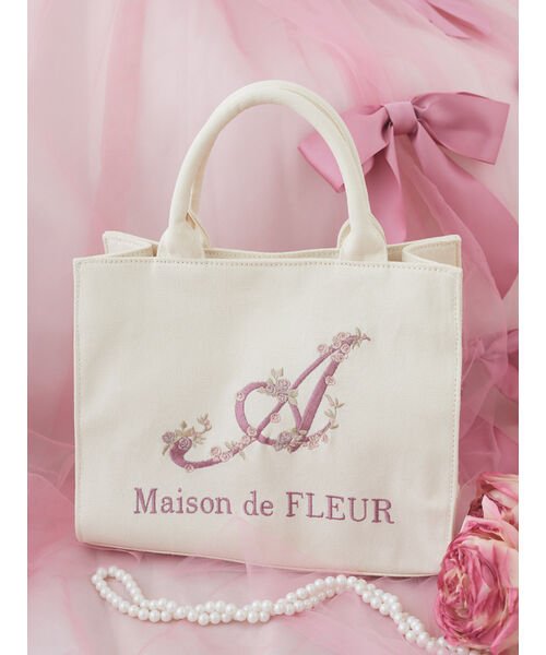 Maison de FLEUR(メゾンドフルール)/フラワーイニシャル刺繍トートバッグ/その他