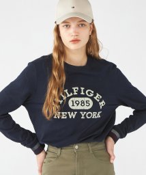 TOMMY HILFIGER/モノタイプカレッジロングスリーブTシャツ/505661090