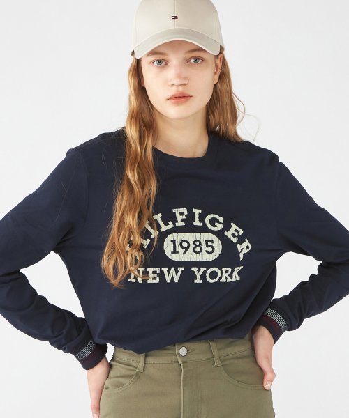 TOMMY HILFIGER(トミーヒルフィガー)/モノタイプカレッジロングスリーブTシャツ/ネイビー 