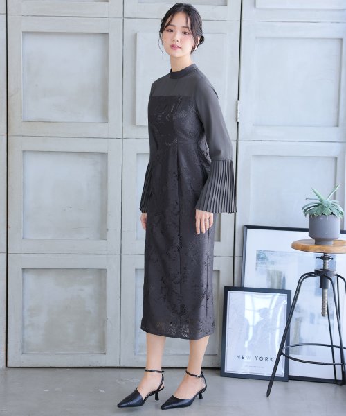 袖プリーツレース切替ワンピース 