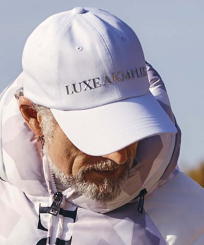 LUXEAKMPLUS(リュクスエイケイエムプラス)ゴルフ メタルロゴキャップ