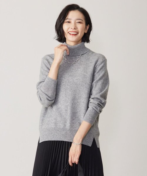 J.PRESS LADIES（LARGE SIZE）(J．プレス　レディス（大きいサイズ）)/【洗える】CASHMERE BLEND タートルネック ニット/ライトグレー系