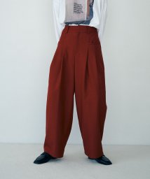 marjour(マージュール)/COLOR TWILL TUCK PANTS/レッド