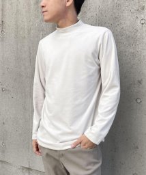 COMME CA ISM MENS(コムサイズム（メンズ）)/ベロアジャージ ハイネックＴシャツ/ホワイト