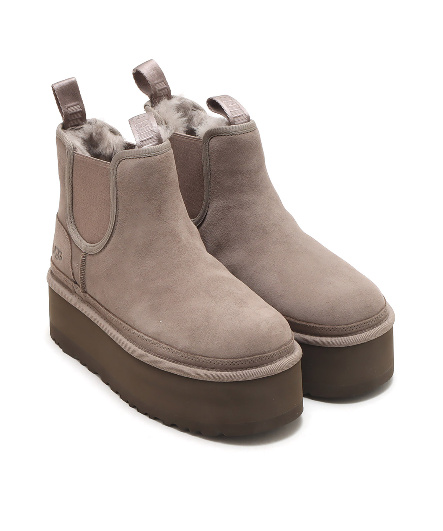 新品未使用✨️UGG ニューメルプラットフォーム チェルシー