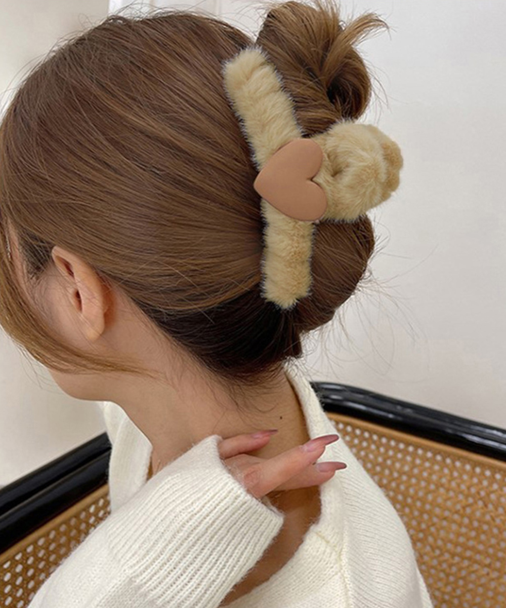 新品✨ヘアバンス クリップ ヘアアクセサリー ヘアクリップ くま 韓国