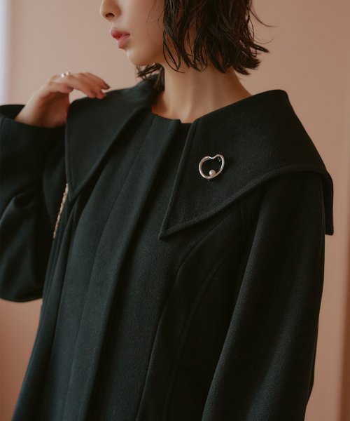 ウーリーストレッチ2wayバックタックロングノーカラーコート(K1267) K1267 ウーリーストレッチ2wayバックタックロングノーカラーコート ふくらみ感があり 保温効果も高めます ブラック