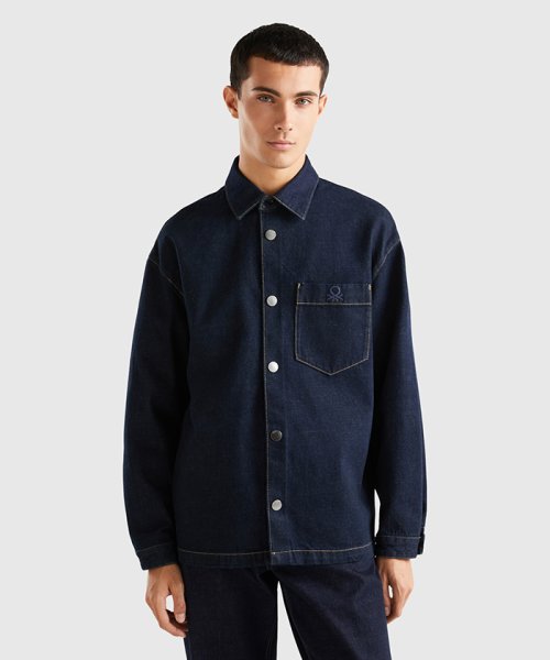 BENETTON (mens)(ベネトン（メンズ）)/ロゴ刺繍入り胸ポケット付き長袖デニムシャツ/ダークインディゴブルー