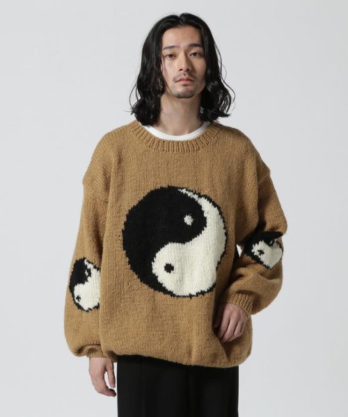 B'2nd(ビーセカンド)/MacMahon Knitting Mills / Roll Neck Knit－Big Yin&Yang/ベージュ