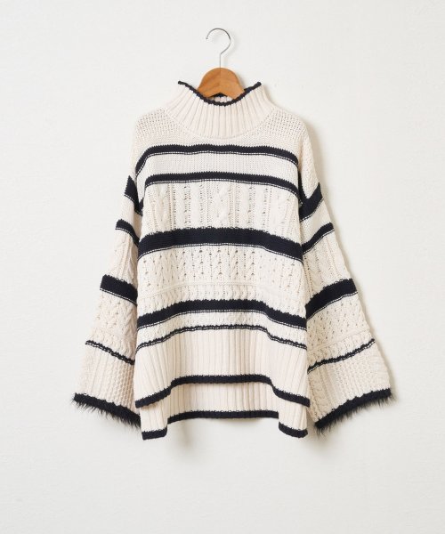 【Audrey and John Wad】ケーブルボーダー柄ハイネックニット 商品説明-2023 FALL WINTER COLLECTION-立体感ある編地が目を惹く遊び心に溢れたニットプルオーバー【MAT I1411047332(10725円)