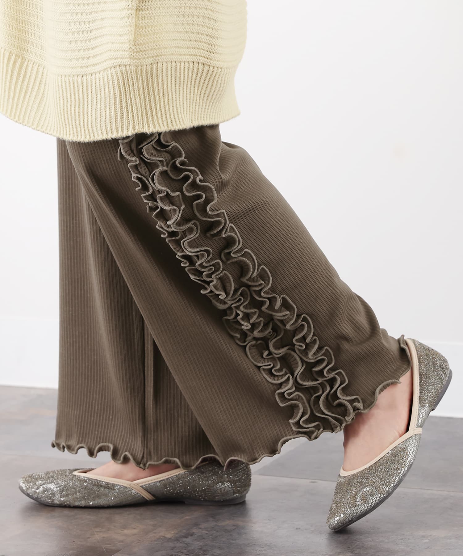 オシャレウォーカー(osharewalker) |『裏起毛サイドフリルリブパンツ