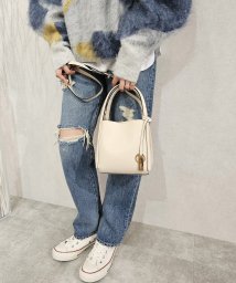 UNGRID bag(アングリッド　バッグ)/両アオリポケットハンドバッグ　プレートキーリング付き ミニショルダーバッグ/IVO