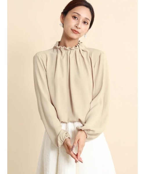 ギャザーネックパフスリーブブラウス 