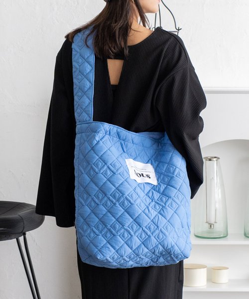 キルティングナイロンショルダーバッグ【aroco/アロコ】レディース a4 肩掛け 斜め掛け ワンショルダーバッグ 大容量 縦長 縦型 大きいバッグ ボンディン 人気・おすすめ｜使いやすい・旅行におすすめ 品質保証 全国発送