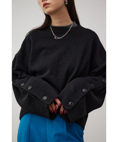 AZUL by moussy(アズールバイマウジー)/ボタンスリーブクロップドニットトップス/BLK