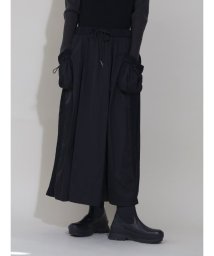 LASUD(ラシュッド)/ポケットデザインミリタリースカート/ブラック