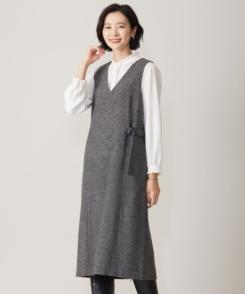 シルクネップ ツイード ジャンパースカート 商品説明気温に合わせてレイヤードを楽しめる、落ち着きのある色合いのジャンパースカート■デザイン V1352764330(10450円)