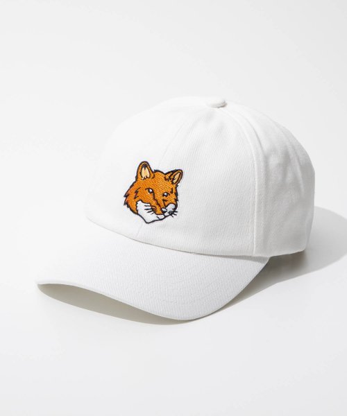 MAISON KITSUNE(メゾンキツネ)/メゾンキツネ MAISON KITSUNE LM06103WW0087 キャップ LARGE FOX HEAD EMBROIDERY 6P CAP メンズ 帽子/ホワイト