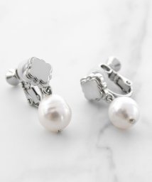 TOCCA(TOCCA)/CLOVER & PEARL EARINGS 淡水バロックパールイヤリング/シルバー系