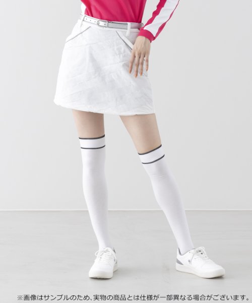 le coq sportif GOLF (ルコックスポルティフ（ゴルフ）)/中わたスカート【RIJOUME/リジューム グリッターコレクション】/ホワイト