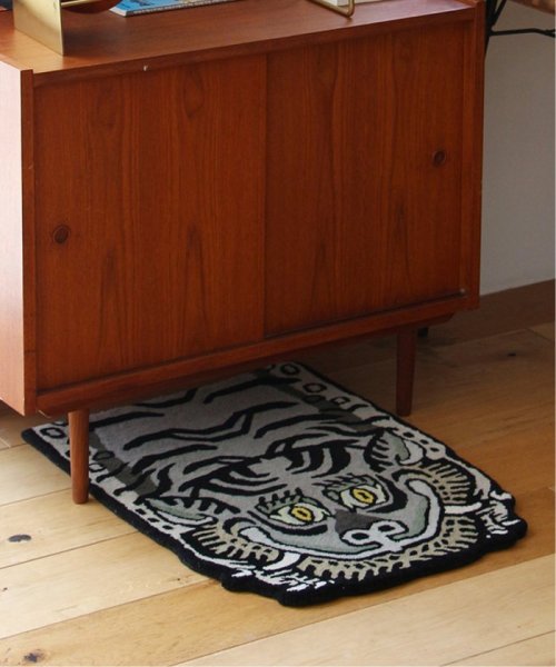 JOURNAL STANDARD FURNITURE(ジャーナルスタンダード　ファニチャー)/TIBETAN TIGER RUG H1－75 チベタン タイガー ラグ/グレー