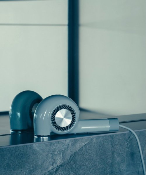 【CADO/カドー】 HAIR DRYER　ヘア ドライヤー Function CADO/カドー 000W 髪と地肌にやさしい3つのポイント 風量