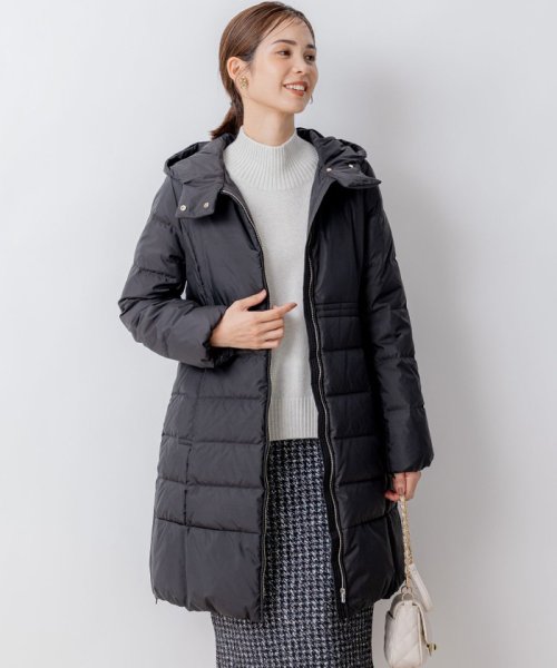 【洗える】ライトタフタロングダウン 通気性の良いダウン用素材に仕上げています 仕上げで表面を微起毛することでウールのような暖かさ ウールでは難しい軽さのある素材です 裏面に特殊なシレー加工を施し