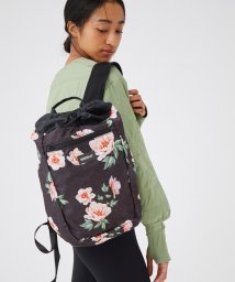 NERGY(ナージー)/【VOORAY】STRIDE CINCH BACKPACK 13L /ブラック系（04）