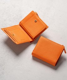 MURA(ムラ)/シュリンクレザー ゴールドファスナー ボタン閉じ 二つ折り財布/オレンジ