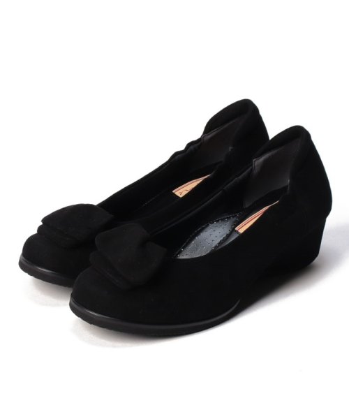 マダム・ナディーヌ〈魔法のブラックフォーマルシューズ〉 M1765346319 (13640円)