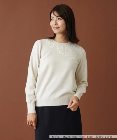 レース刺繍ニットプルオーバー【Leilian WHITE LABEL】