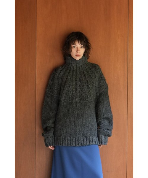 CLANE(クラネ)/CHUNKY CABLE HAND KNIT TOPS/GRAY