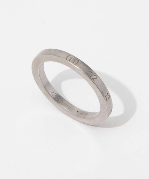 MAISON MARGIELA(メゾンマルジェラ)/メゾン マルジェラ MAISON MARGIELA SI8UQ0002 SV0129 リング RING メンズ レディース アクセサリー ナンバリング ロゴ 指/シルバー