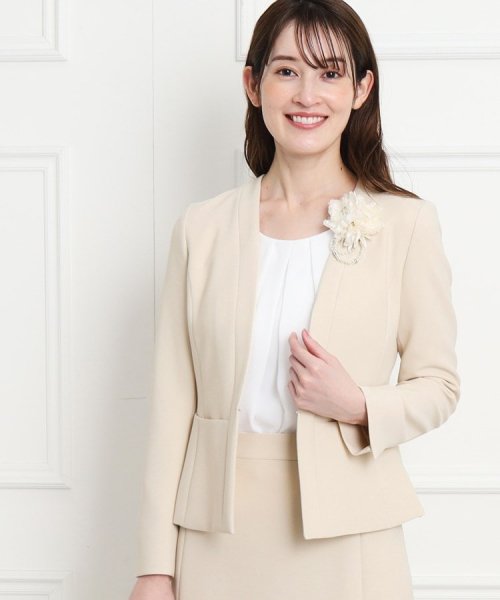 【洗える/日本製/セレモニー/オフィス】女性らしいシルエットと着心地の良さが叶うノーカラージャケット 