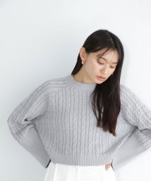 NATURAL BEAUTY BASIC/クロップドケーブルニット　24SS/505805056