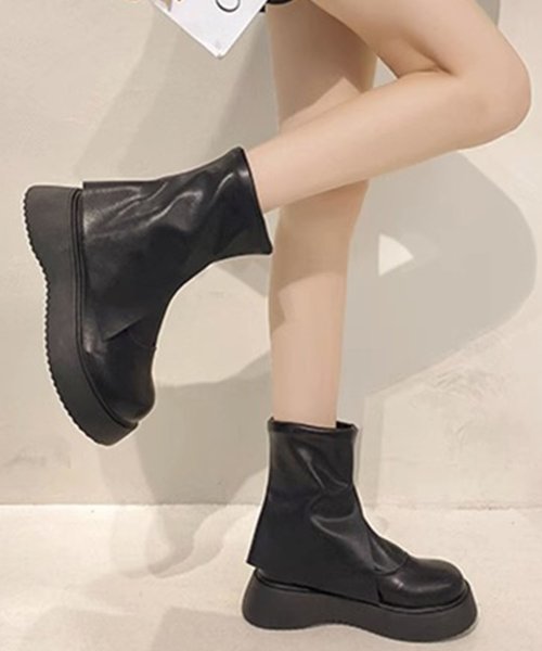 Dewlily(デューリリー)/折り返しショートブーツ レディース 10代 20代 30代 韓国ファッション 春 秋 冬 カジュアル 可愛い 白 黒 シンプル 無地 暖かい 靴/ブラック