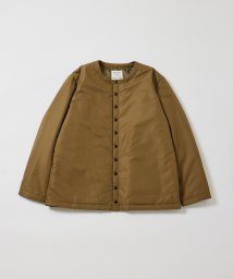 ADAM ET ROPE'(アダム　エ　ロペ)/【agnes b. pour ADAM ET ROPE'】別注 CARDIGAN PRESSIONS PADDED / UNISEX/カーキ（36）