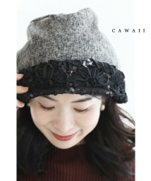 CAWAII/ワイヤー入り。スパンコール煌めく縁取りチュール花のバケットハット/505816599