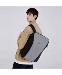 NIID(ニード)/ NIID ニード リュック バッグ バックパック デコード メンズ レディース 18L DECODE BACKPACK ブラック グレー 黒/グレー