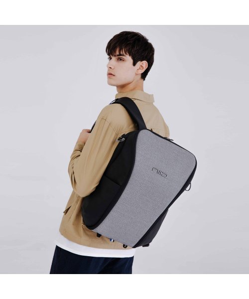 NIID ニード リュック バッグ バックパック デコード メンズ レディース 18L DECODE BACKPACK ブラック グレー 黒 NIID DECODE BACKPACK ニード